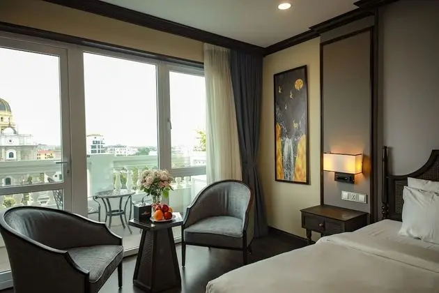 Deluxe Tek Büyük Yataklı Oda, Balkon (Grand, Indochine Wing)