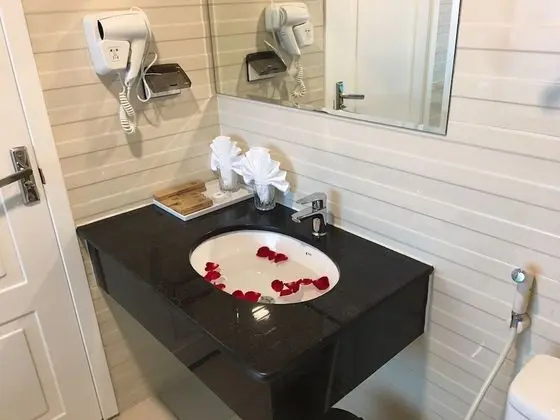 Deluxe Tek Büyük veya İki Ayrı Yataklı Oda