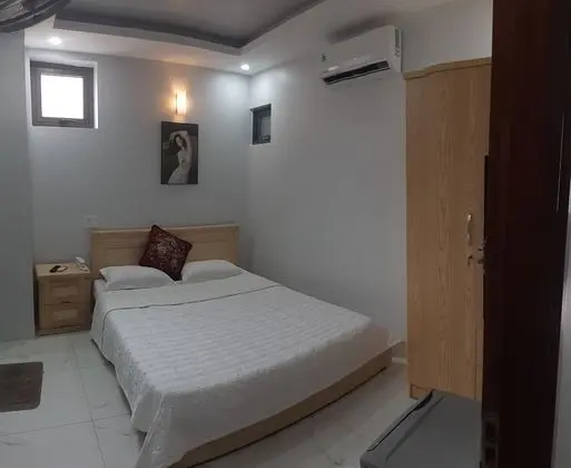Standard Tek Büyük Yataklı Oda