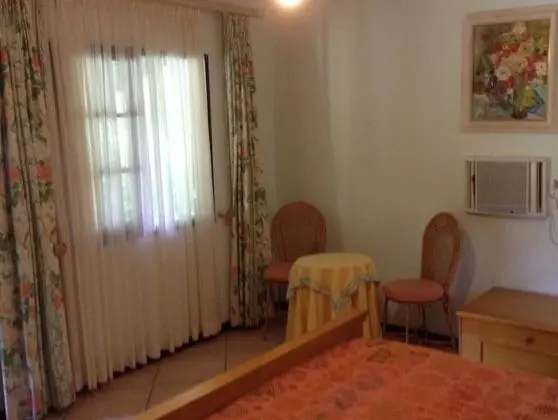 Basic Oda, 1 Büyük (Queen) Boy Yatak, Sigara İçilmez, Bahçeli