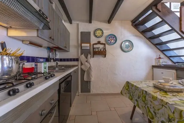 Family Ev, Birden Çok Yatak, 2 Banyolu, Bahçeli (Villa Nini With Sea View)