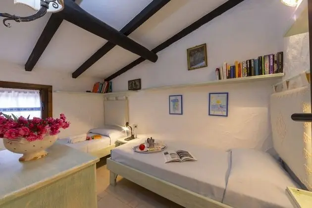 Family Ev, Birden Çok Yatak, 2 Banyolu, Bahçeli (Villa Nini With Sea View)