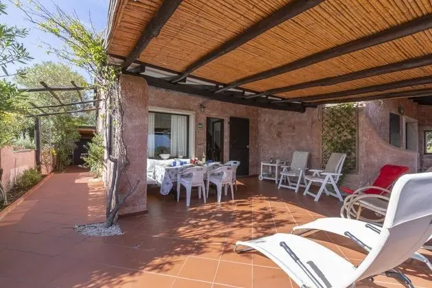 Family Ev, Birden Çok Yatak, 2 Banyolu, Bahçeli (Villa Nini With Sea View)