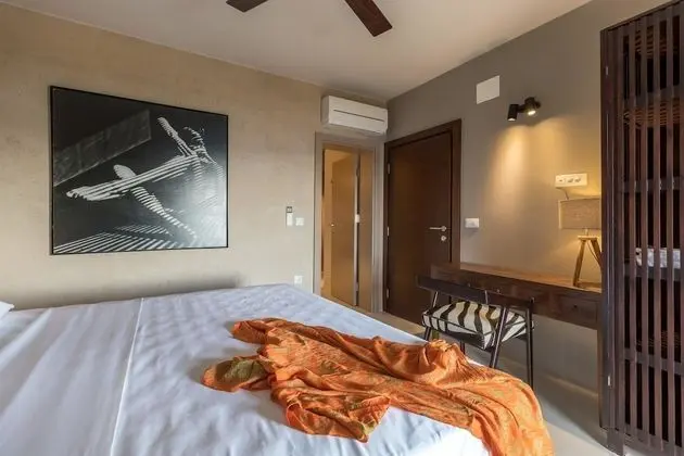 Basic Tek Büyük Yataklı Oda, Balkon, Deniz Manzaralı (Amerigo Vespucci)