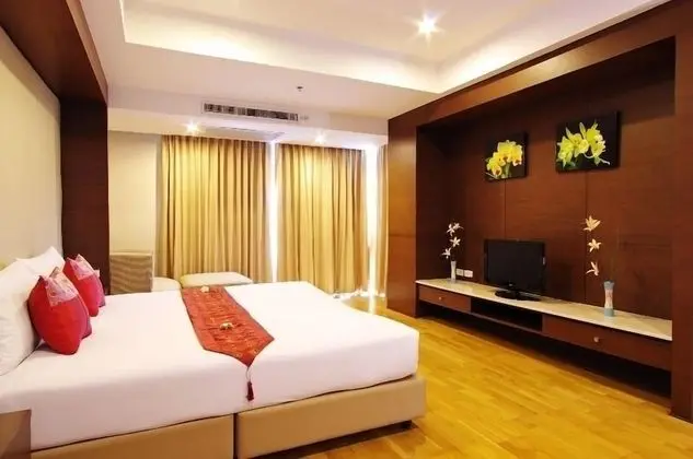 1-Bedroom Suite