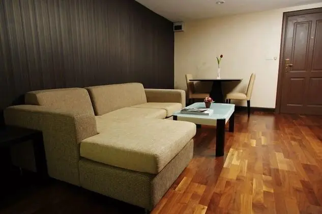 1-Bedroom Suite