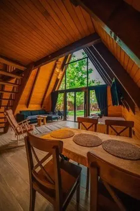 Bungalow, Bahçe Manzaralı, Havuzlu