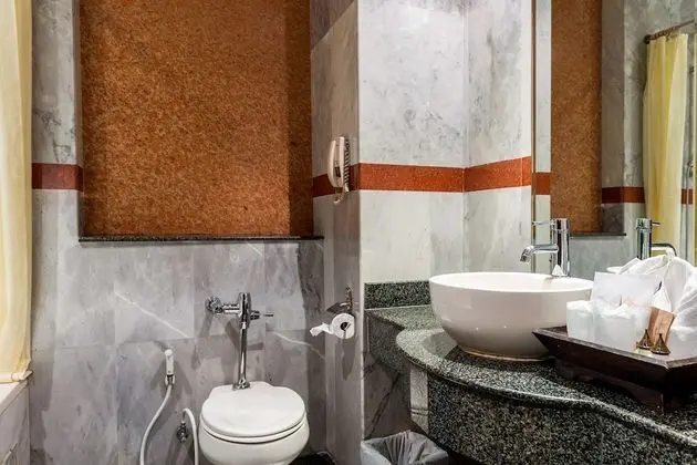 Deluxe Oda, Havuz Manzaralı