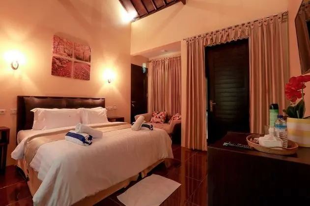 Deluxe Villa, 2 Yatak Odası, Havuz Manzaralı, Havuz Kenarı
