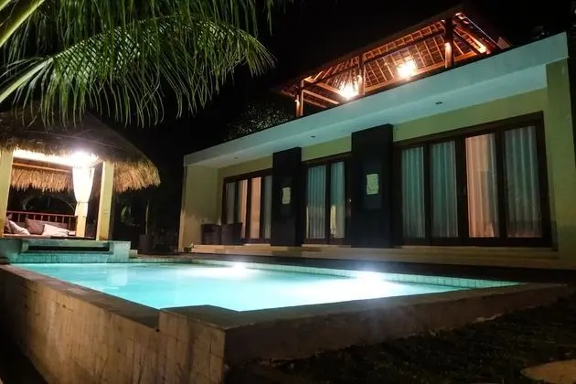 Executive Villa, 2 Yatak Odası, Havuz Manzaralı, Havuz Kenarı
