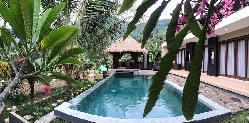 Executive Villa, 2 Yatak Odası, Havuz Manzaralı, Havuz Kenarı