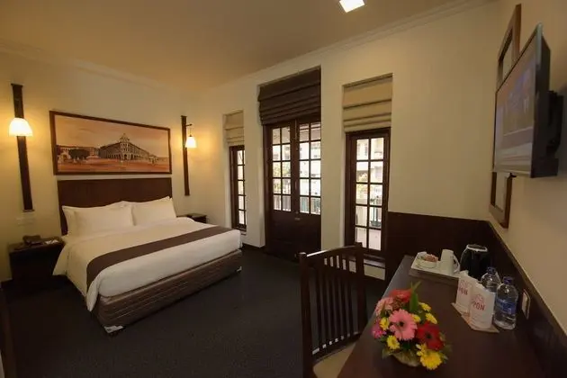Deluxe Tek Büyük veya İki Ayrı Yataklı Oda, Balkon