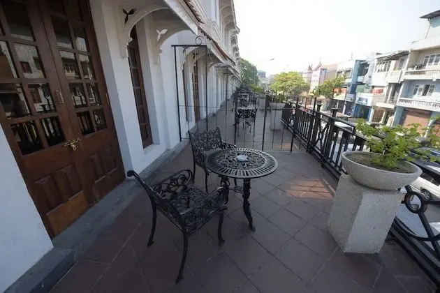Deluxe Tek Büyük veya İki Ayrı Yataklı Oda, Balkon