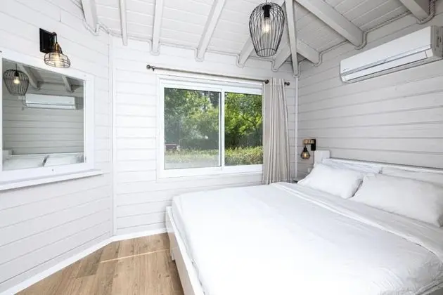 Kulübe, 1 Yatak Odası, Bahçeli