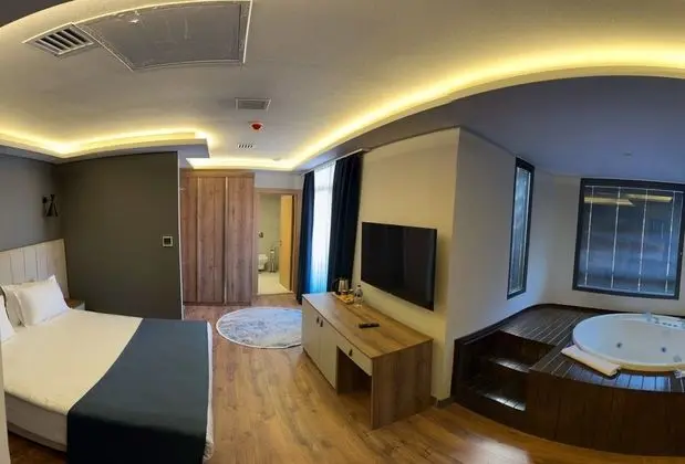 Corner Suite