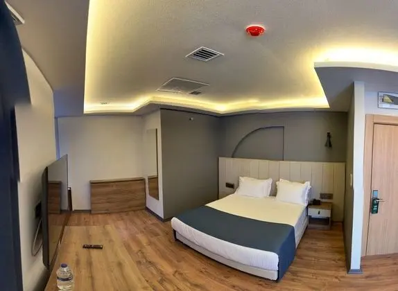 Corner Suite