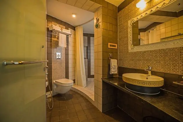 Premium Kır Evi, 1 En Büyük (King) Boy Yatak, Sigara İçilmez
