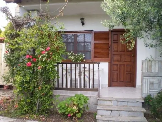 Stüdyo, Bahçe Manzaralı