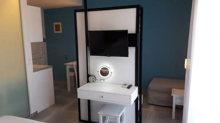 Exclusive Stüdyo, Havuz Manzaralı