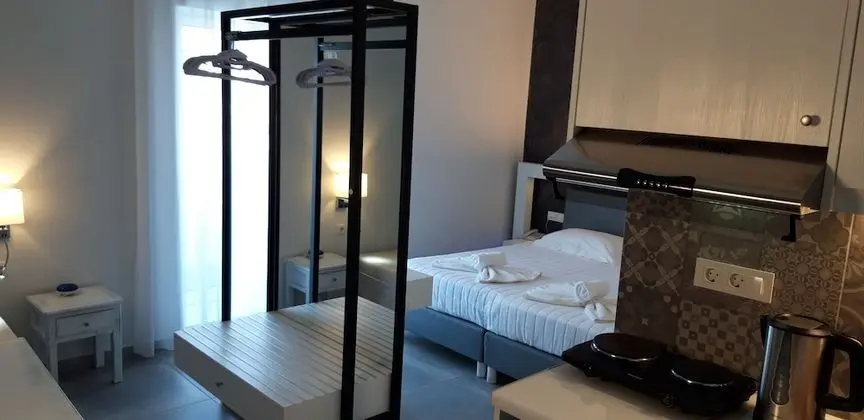 Exclusive Stüdyo, Havuz Manzaralı
