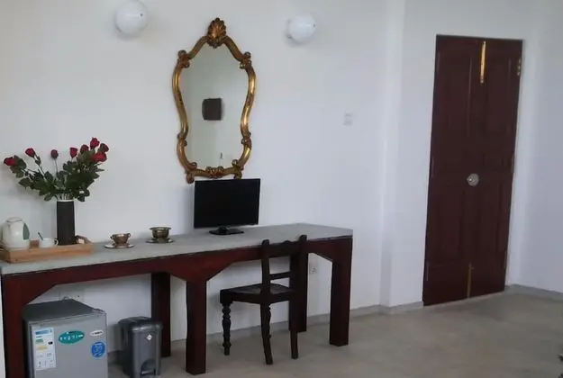 Deluxe Tek Büyük Yataklı Oda, Teras, Denize Sıfır