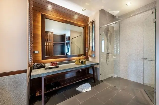Junior Suite Jacuzzi Seaview