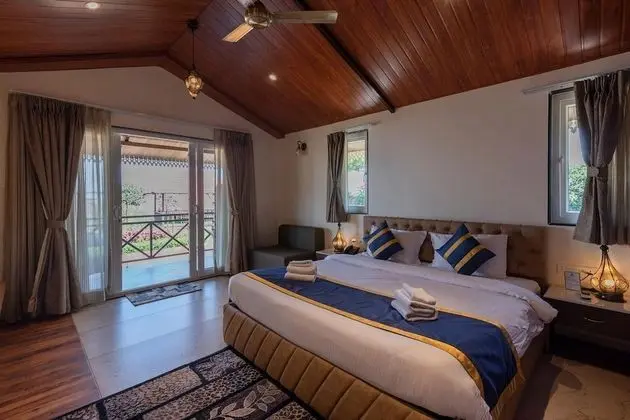 Executive Kır Evi