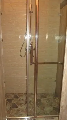 Ortak Ranzalı Oda, Dağ Yamacı