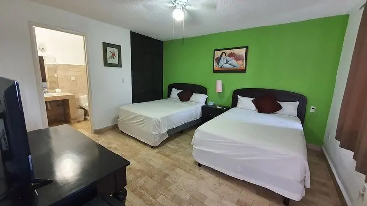 Design Tek Büyük Yataklı Oda