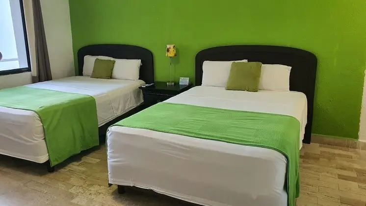 Design Tek Büyük Yataklı Oda