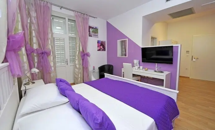 Deluxe Tek Büyük Yataklı Oda, Balkon, Şehir Manzaralı