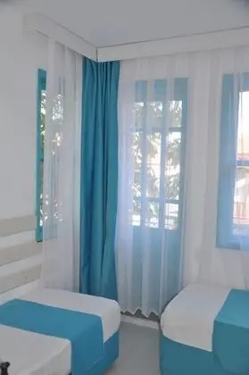 Standard Dört Kişilik Oda