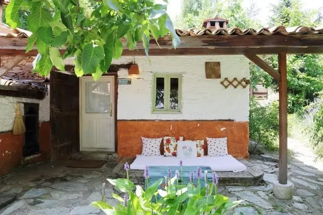 Kır Odası, Bahçe Manzaralı