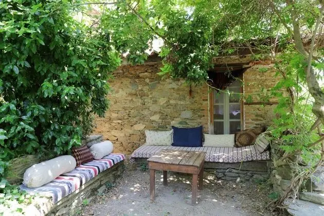 Kır Odası, Bahçe Manzaralı