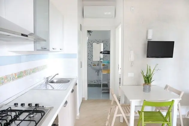Apart Daire, 2 Yatak Odası, Mutfak, Bahçe Manzaralı