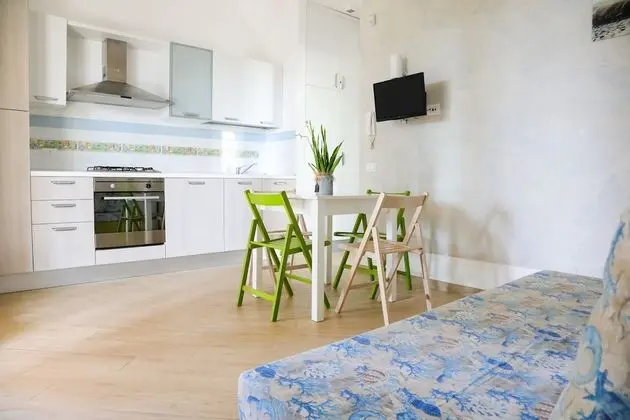 Apart Daire, 2 Yatak Odası, Mutfak, Bahçe Manzaralı