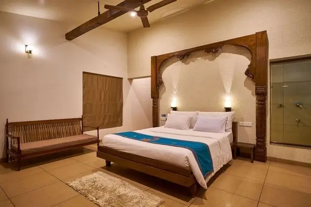 Suite room with open bath tub (jai Jui)