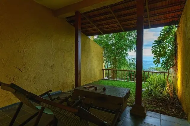 Suite room with open bath tub (jai Jui)