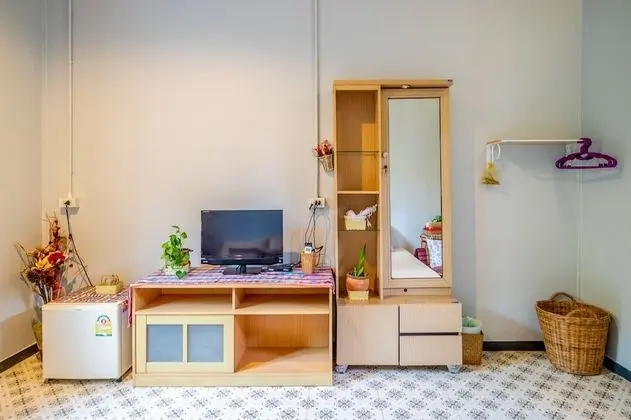 Standard Air Condition Room (Shared Bathroom)
