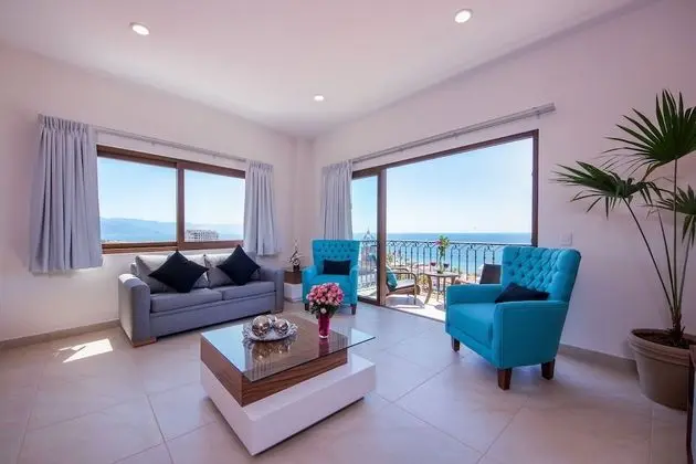 Condo 2BR