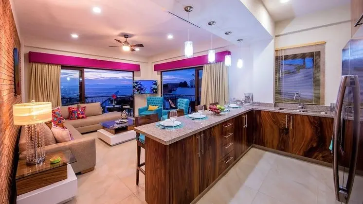 Condo 2BR
