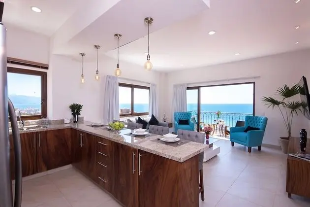 Condo 2BR