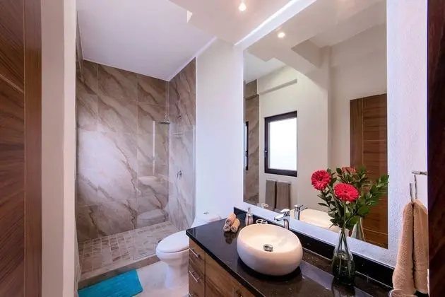 Condo 2BR
