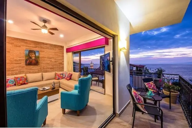 Condo 2BR