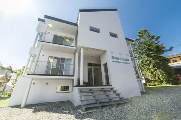 Tek Büyük veya İki Ayrı Yataklı Oda (Deep Tracks Condo 1 Bedroom)