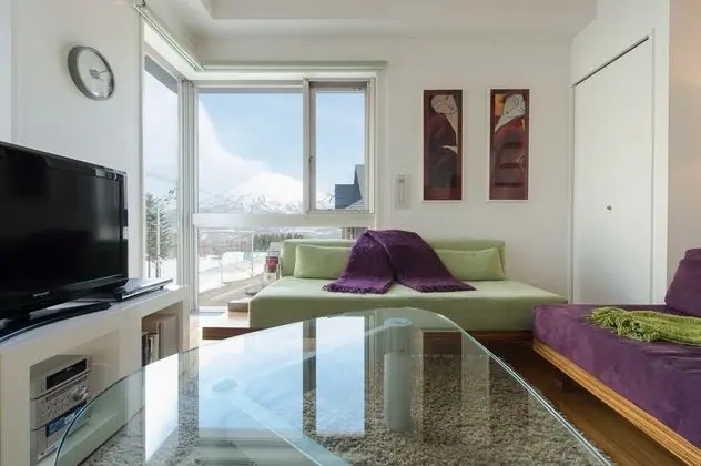 Tek Büyük veya İki Ayrı Yataklı Oda (Deep Tracks Condo 2 Bedroom)