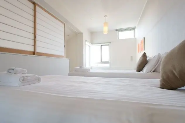 Tek Büyük veya İki Ayrı Yataklı Oda (Deep Tracks Condo 2 Bedroom)