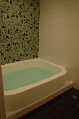 Tek Büyük Yataklı Oda, Ortak Banyo