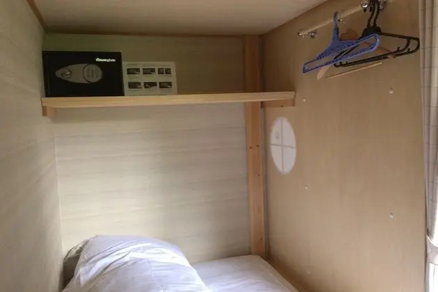 Ortak Ranzalı Oda, Sadece erkekler için (4 Adults)