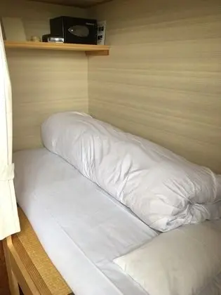 Ortak Ranzalı Oda, Sadece kadınlar için (4 Adults)
